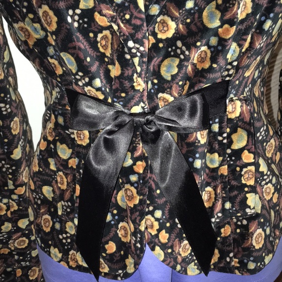 FREE PEOPLE VELVET BLAZER - Picture 2 of 7